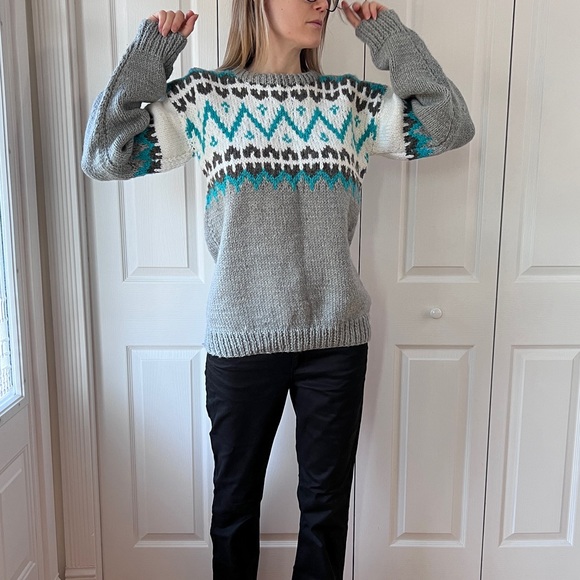 Vintage Hand-knit Wool Sweater - Picture 2 of 8